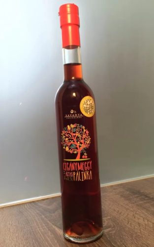 Ágyas cigánymeggy pálinka |Savanya pálinka